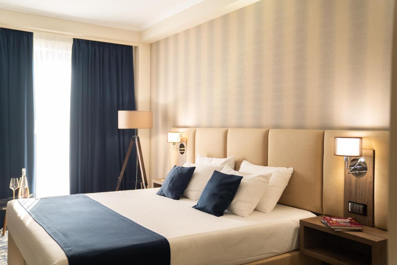 Imperio Hotel Cernavoda Buitenkant foto